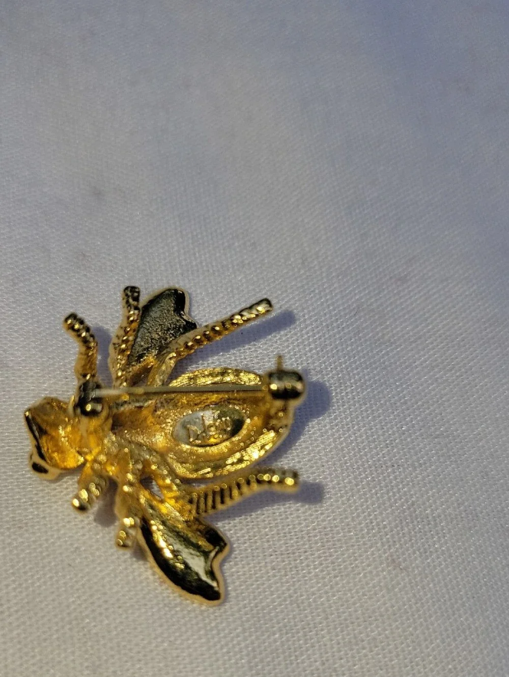 Vintage Joan Rivers Gold-Tone Bee Brooch with Clear Crystals